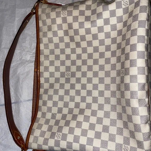 Louis Vuitton Delightful - Picture 9 of 17